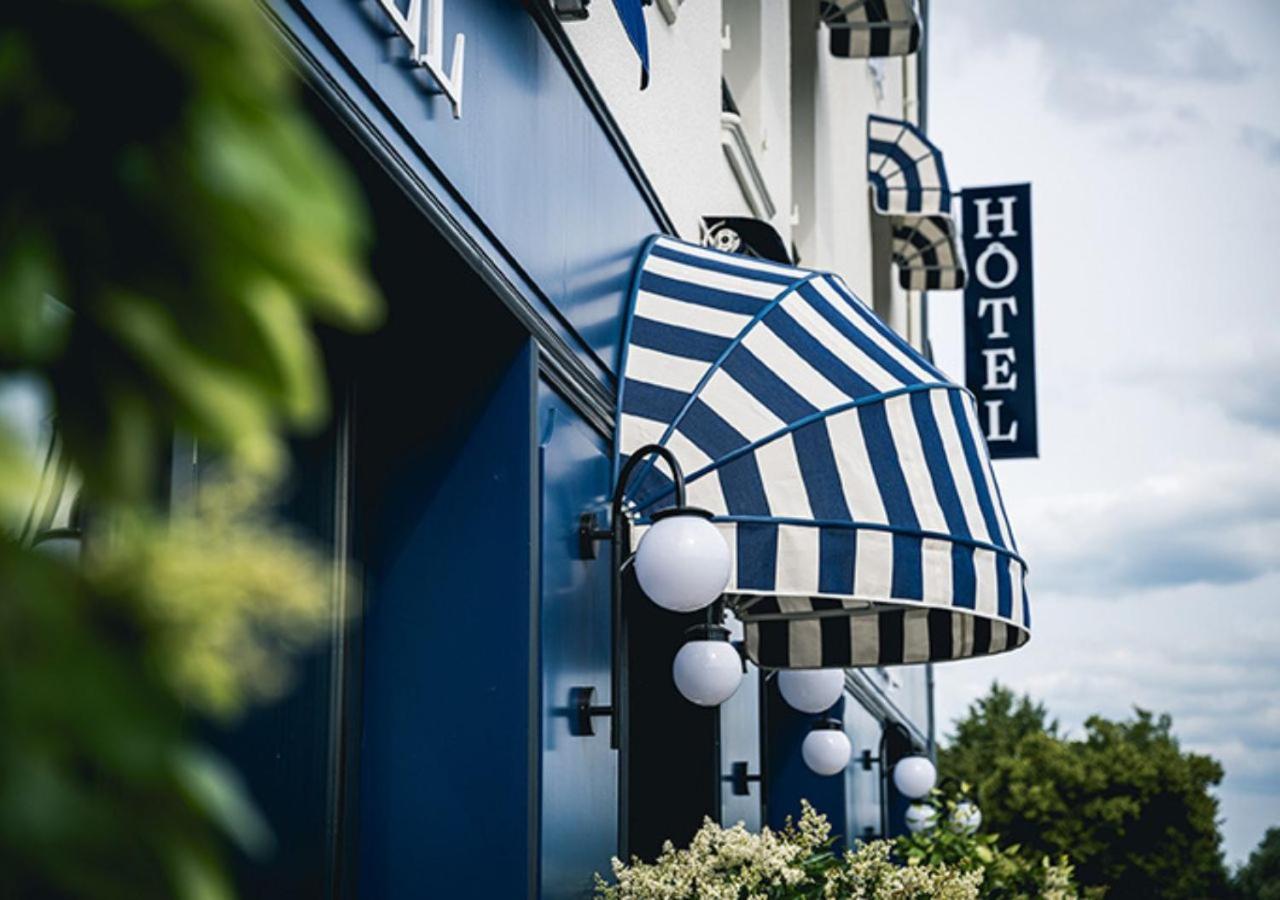 Hotel Saintchristophe Houdan Exterior photo