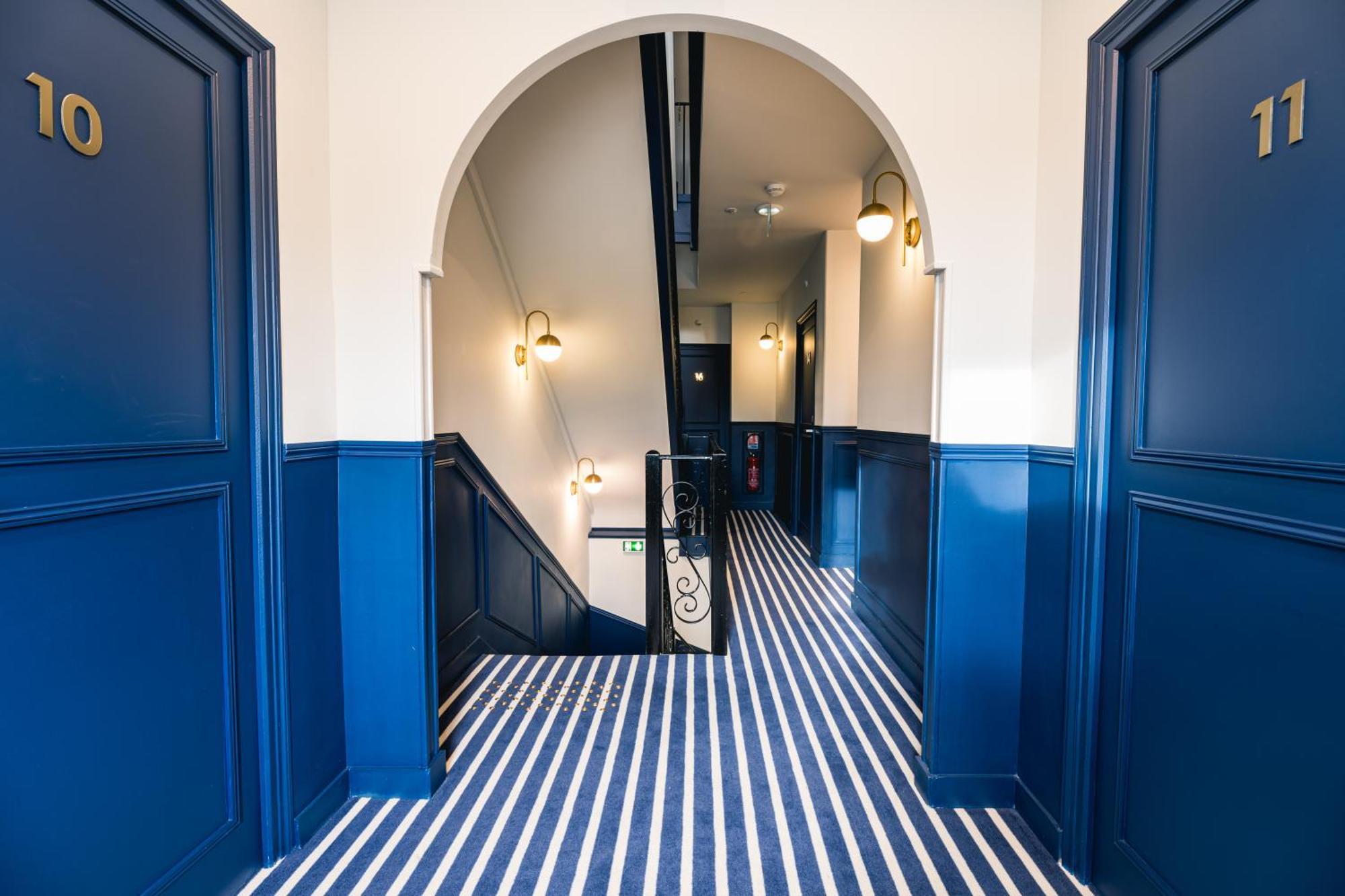 Hotel Saintchristophe Houdan Exterior photo